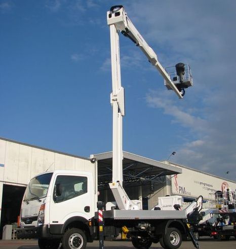 Închiriere Oil&Steel Snake 189 Smart — 18 m înălțime de lucru